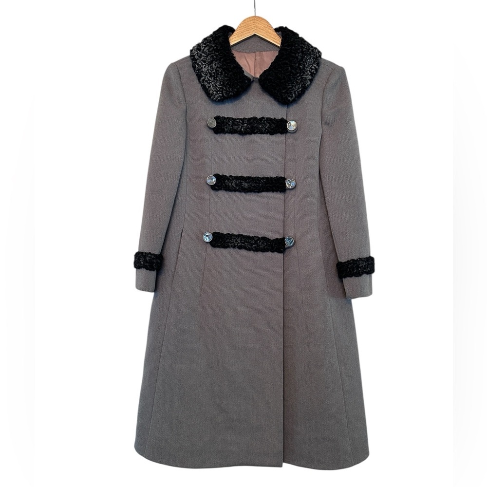 Vintage 1950's Elegant Gray wool Coat with Black and grey faux fur size M- ILGWU